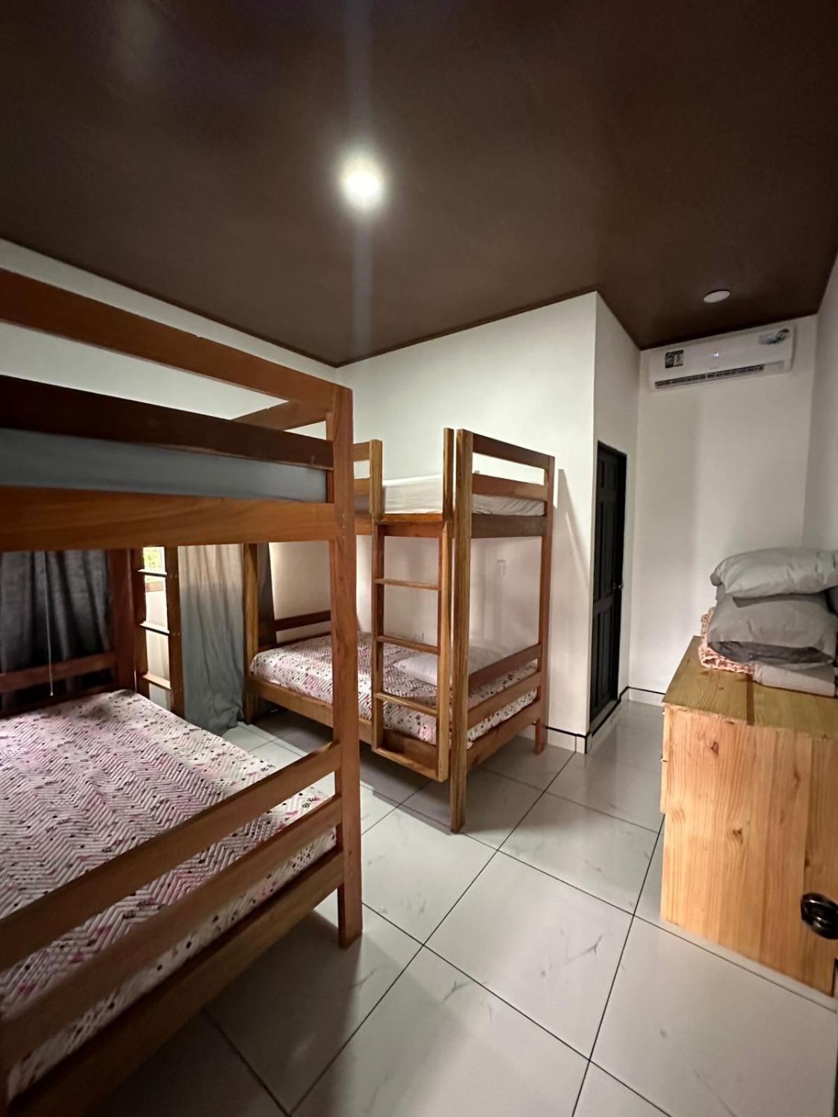 Apartamento Rodriguez Quepos Buitenkant foto
